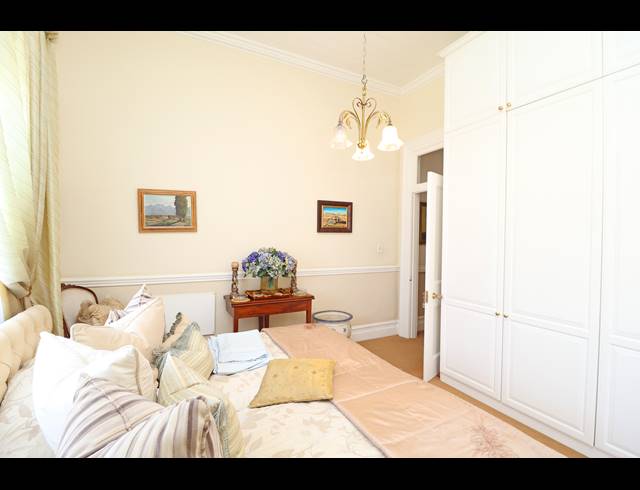 3 BEDROOM HOUSE FOR SALE IN KENSINGTON
